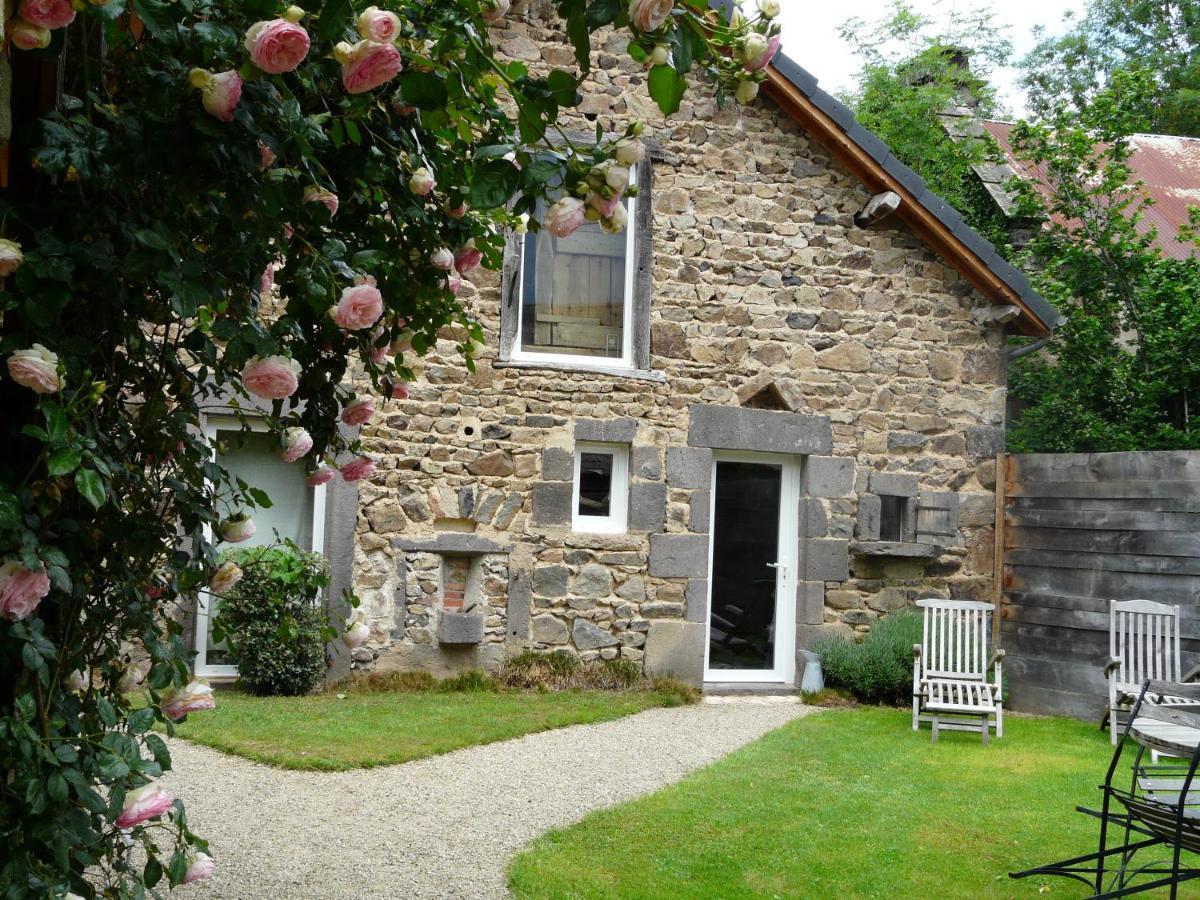 Suites De Campagne Les Eydieux, Petits Dejeuners Inclus Saint-Angel  Εξωτερικό φωτογραφία