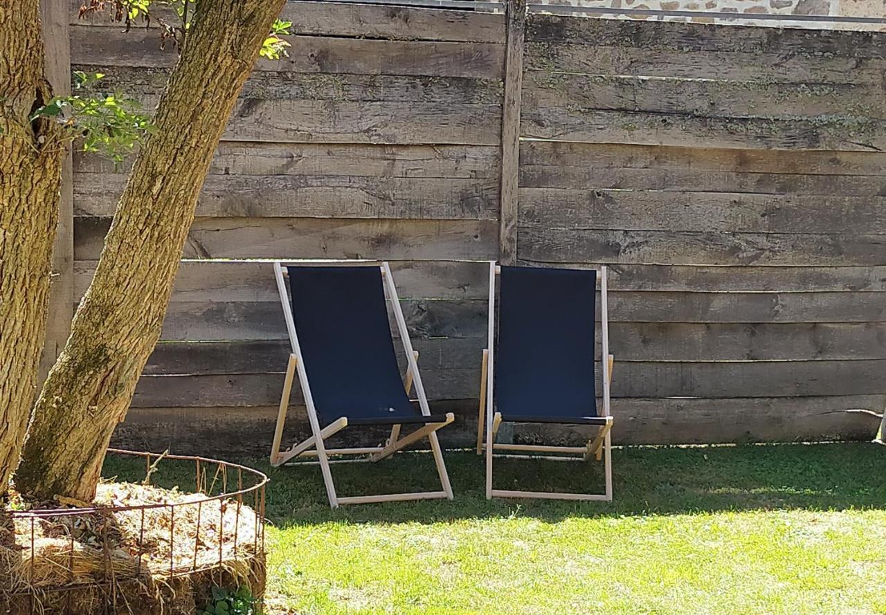Suites De Campagne Les Eydieux, Petits Dejeuners Inclus Saint-Angel  Εξωτερικό φωτογραφία